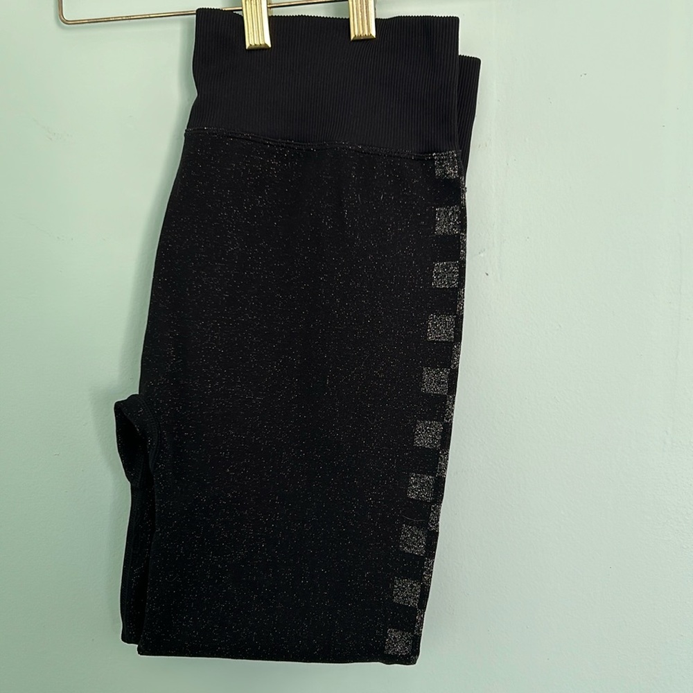 Victoria’s Secret PINK black sparkle leggings. N.W.O.T. Never worn, size large